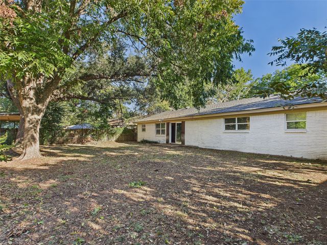 6909 Valhalla Road, Fort Worth, TX 76116