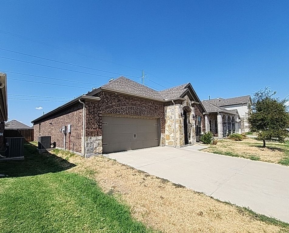 10318 Thunderwood Drive, Aubrey, TX 76227 — photo 5