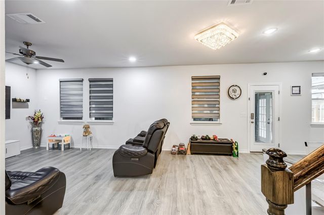 149 Andesite TRL, Liberty Hill, TX 78642