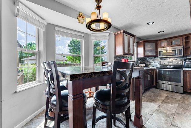 1108 E Lily Drive, Ozark, MO 65721