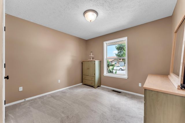 1108 E Lily Drive, Ozark, MO 65721