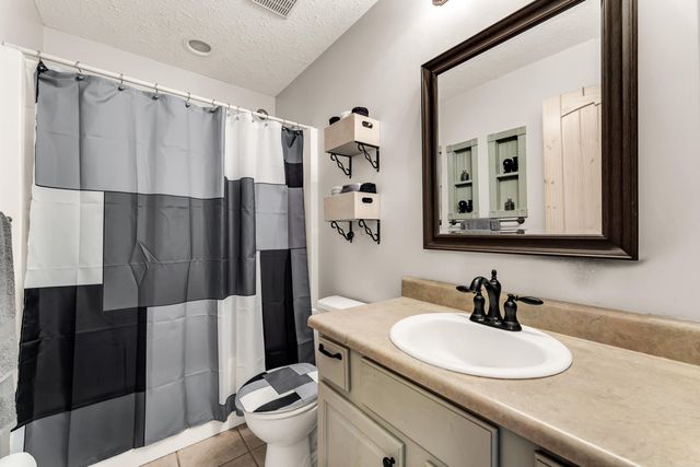 1108 E Lily Drive, Ozark, MO 65721