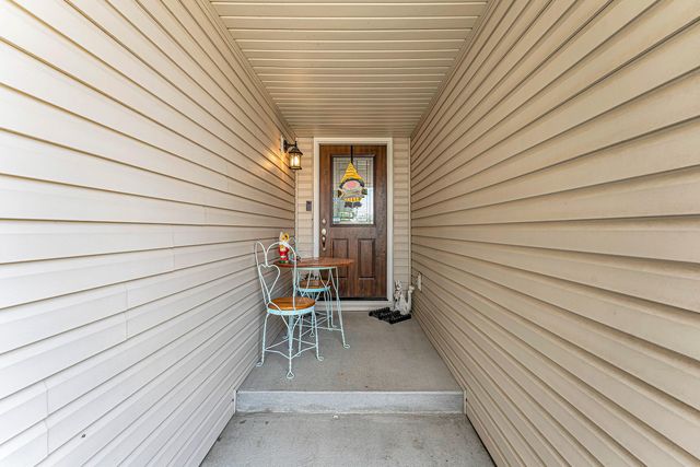 1108 E Lily Drive, Ozark, MO 65721