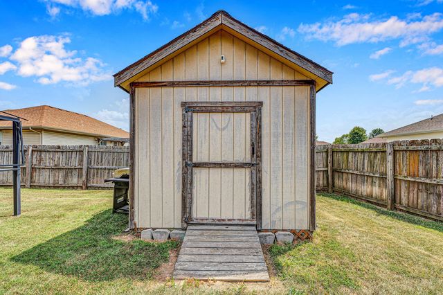 1108 E Lily Drive, Ozark, MO 65721