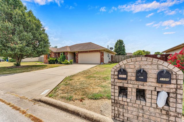 1108 E Lily Drive, Ozark, MO 65721
