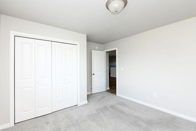 1143 60th Avenue W, West Fargo, ND 58078