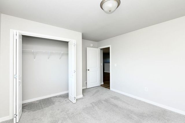 1143 60th Avenue W, West Fargo, ND 58078