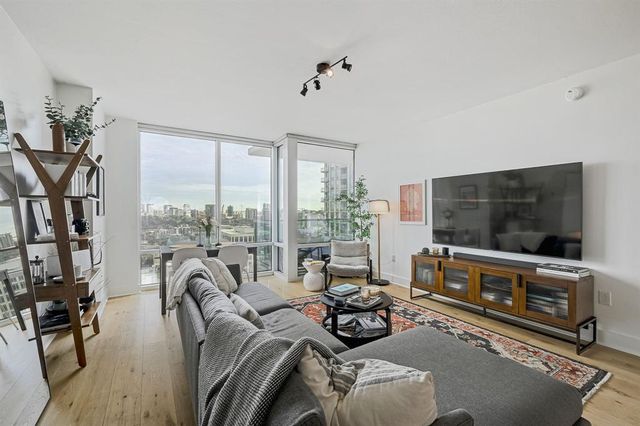 300 Bowie ST 2706, Austin, TX 78703