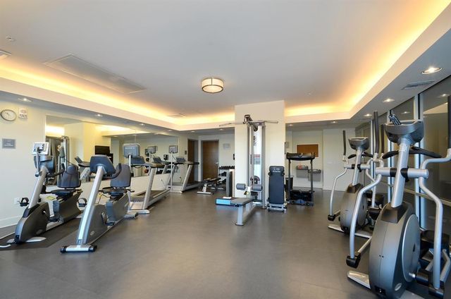 300 Bowie ST 2706, Austin, TX 78703