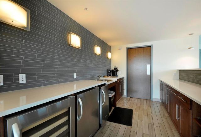 300 Bowie ST 2706, Austin, TX 78703
