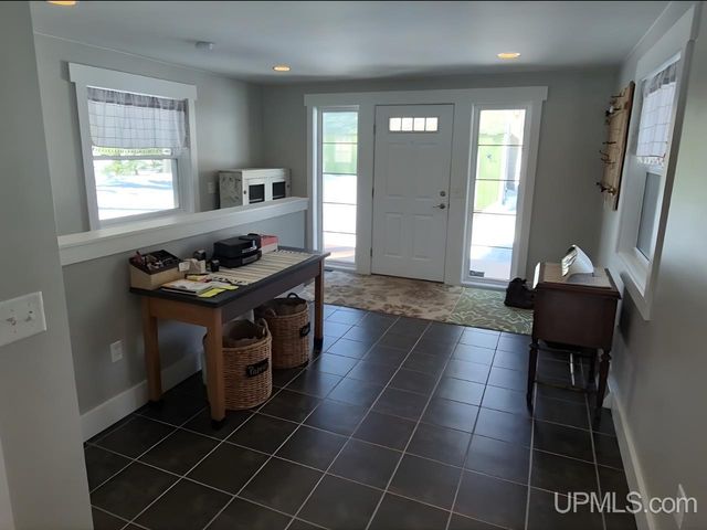 1429 W Shag Lakes Road, Gwinn, MI 49841