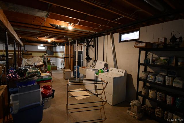 1429 W Shag Lakes Road, Gwinn, MI 49841