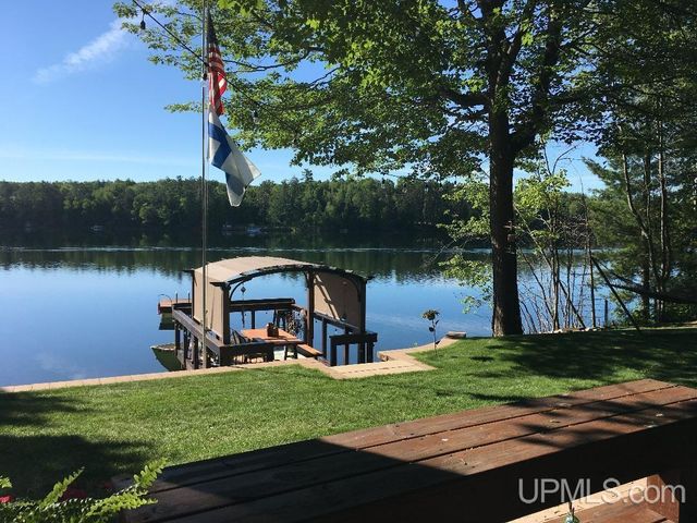 1429 W Shag Lakes Road, Gwinn, MI 49841