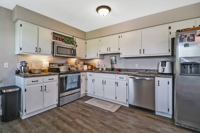 111 Cassie Ln, Grimsley, TN 38565