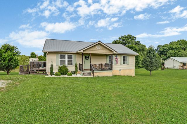 111 Cassie Ln, Grimsley, TN 38565