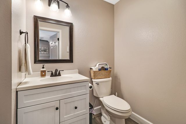 111 Cassie Ln, Grimsley, TN 38565