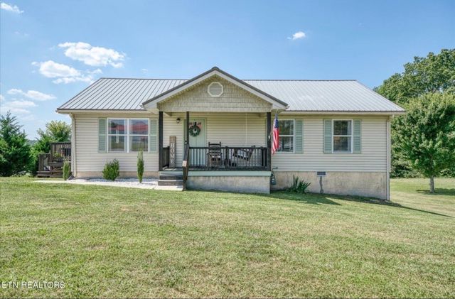 111 Cassie Ln, Grimsley, TN 38565