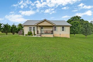 111 Cassie Ln, Grimsley, TN 38565