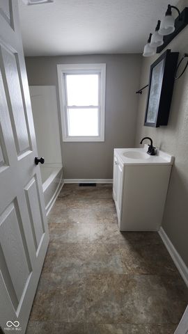 513 S Washington Street, Crawfordsville, IN 47933