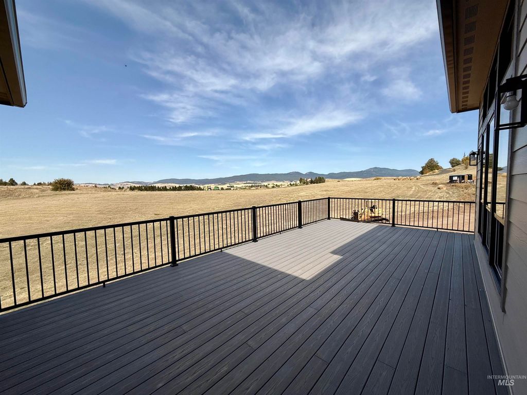 2534 E 3rd Street, Moscow, ID 83843 photo 2