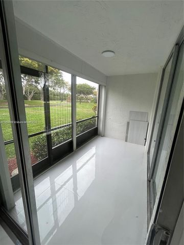 6935 Huntington Ln 107, Delray Beach, FL 33446