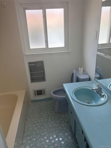 11450 144th Street, Jamaica, NY 11436