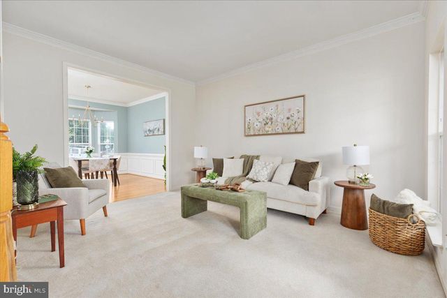 9195 MATTHEW DR, Manassas Park, VA 20111