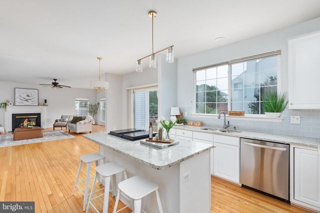 9195 MATTHEW DR, Manassas Park, VA 20111