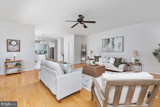9195 MATTHEW DR, Manassas Park, VA 20111