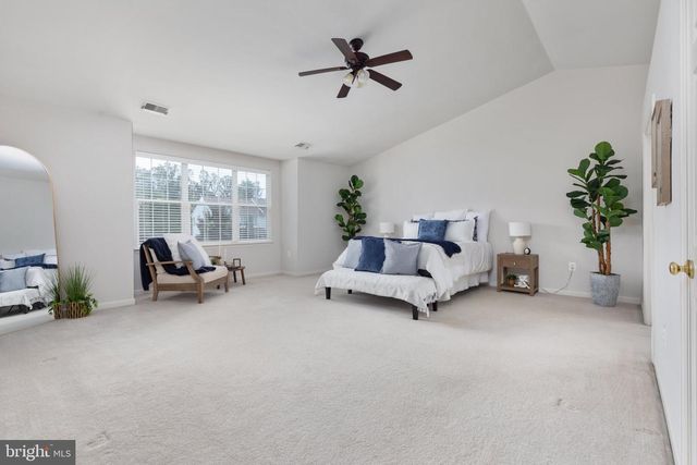 9195 MATTHEW DR, Manassas Park, VA 20111