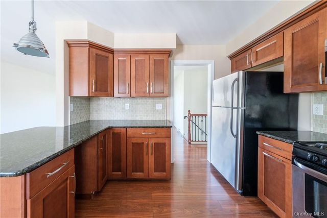 1320 Mamaroneck Avenue, Mamaroneck, NY 10543