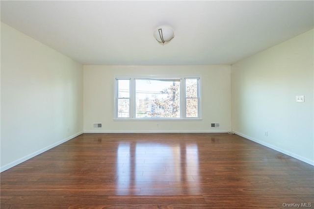 1320 Mamaroneck Avenue, Mamaroneck, NY 10543