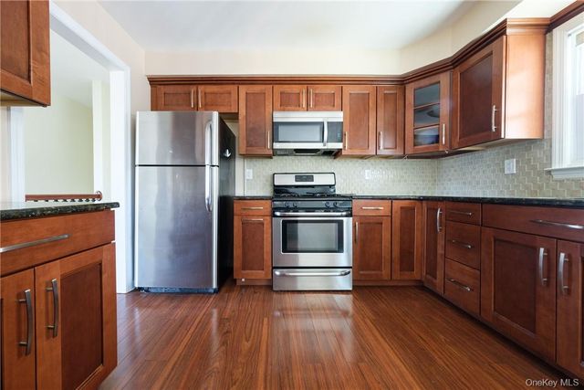 1320 Mamaroneck Avenue, Mamaroneck, NY 10543