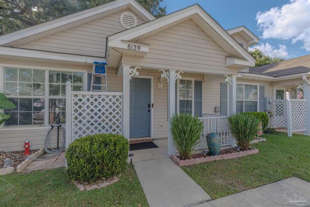 8139 Heirloom Dr, Pensacola, FL 32514