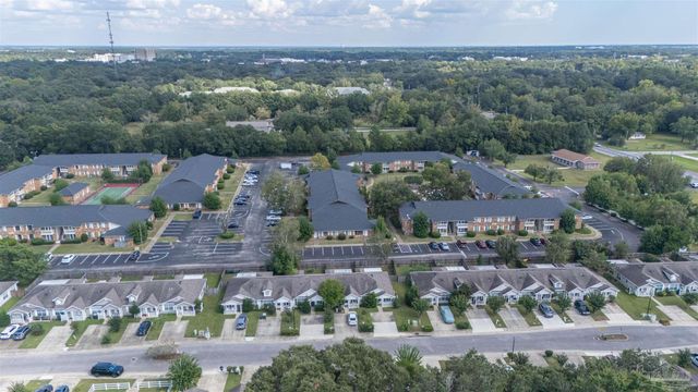 8139 Heirloom Dr, Pensacola, FL 32514