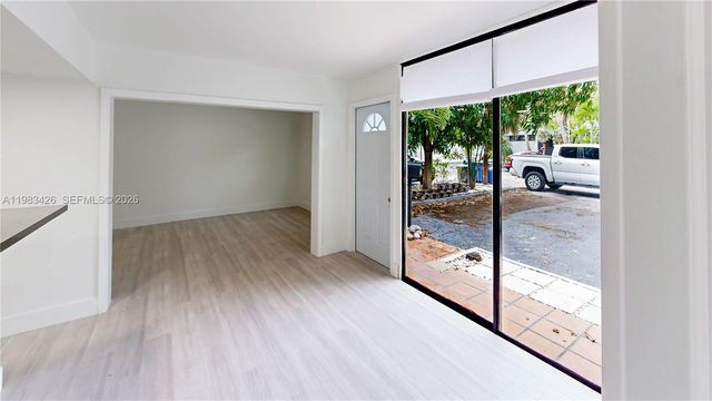 6610 E Miami Lakes Dr, Miami Lakes, FL 33014