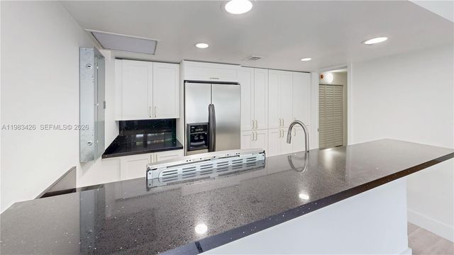 6610 E Miami Lakes Dr, Miami Lakes, FL 33014