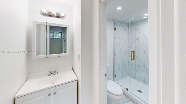 6610 E Miami Lakes Dr, Miami Lakes, FL 33014