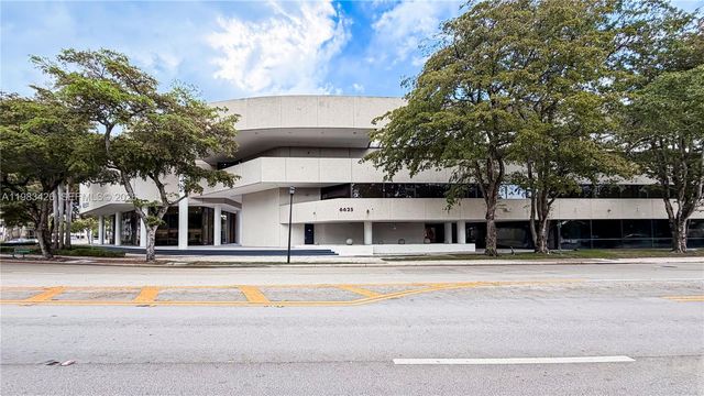 6610 E Miami Lakes Dr, Miami Lakes, FL 33014