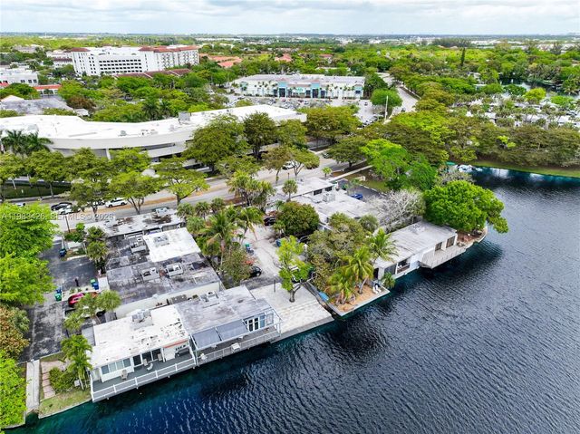 6610 E Miami Lakes Dr, Miami Lakes, FL 33014