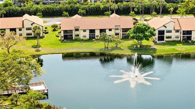 8685 Charter Club CIR 3, Fort Myers, FL 33919