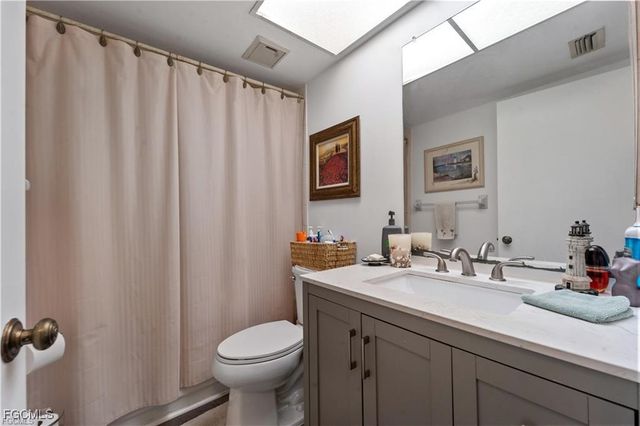 8685 Charter Club CIR 3, Fort Myers, FL 33919