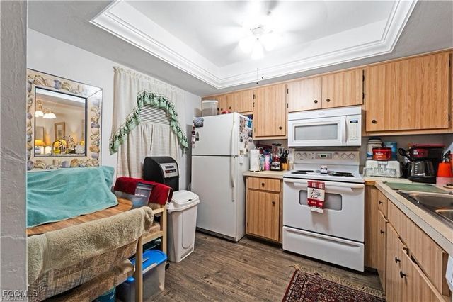 8685 Charter Club CIR 3, Fort Myers, FL 33919