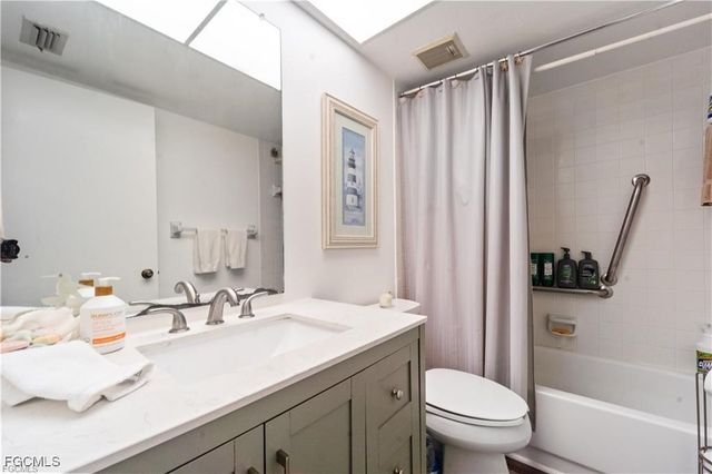 8685 Charter Club CIR 3, Fort Myers, FL 33919