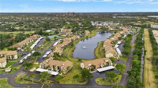 8685 Charter Club CIR 3, Fort Myers, FL 33919