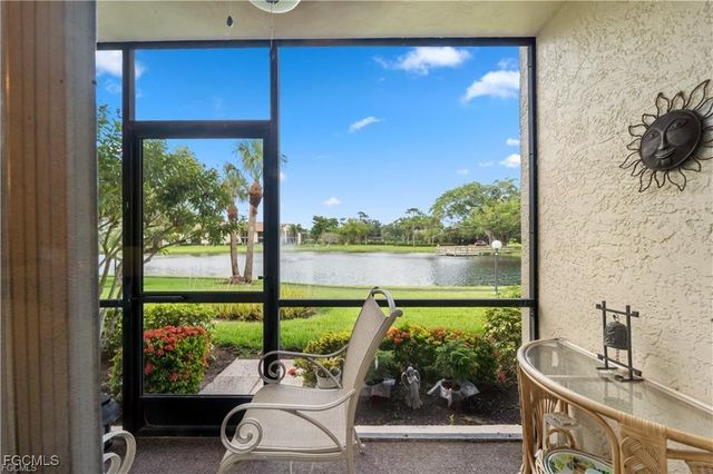 8685 Charter Club CIR 3, Fort Myers, FL 33919