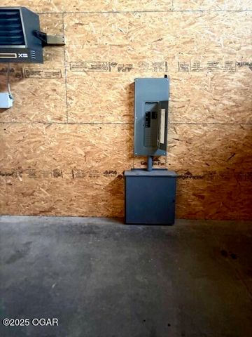 29320 State HWY YY, Carl Junction, MO 64834