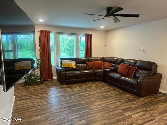 29320 State HWY YY, Carl Junction, MO 64834