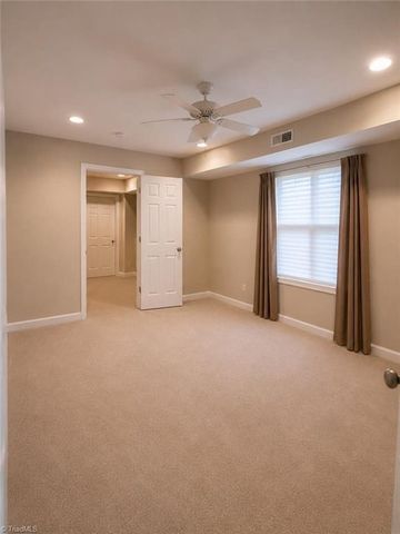 215 Clubmoss Way, Clemmons, NC 27012