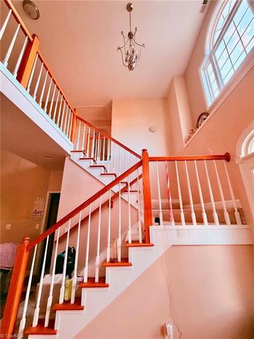 215 Clubmoss Way, Clemmons, NC 27012